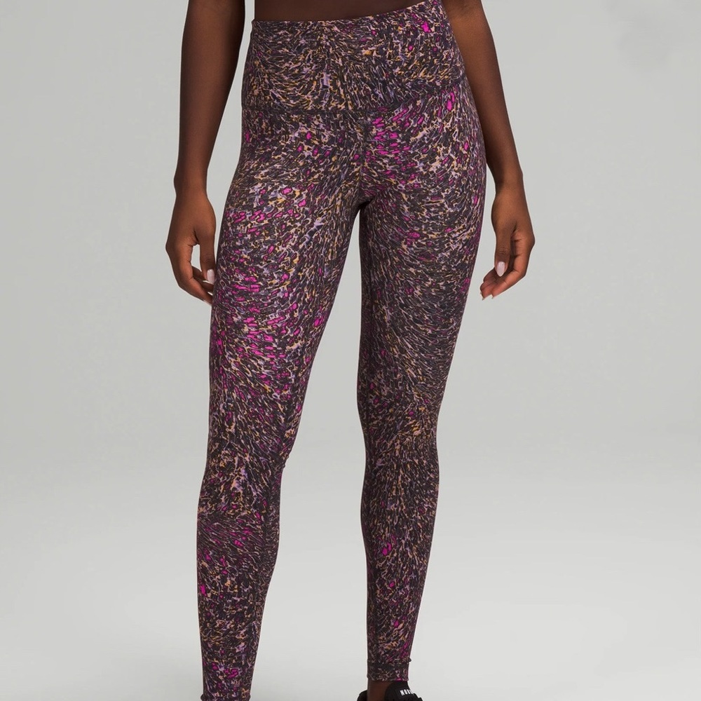 Lululemon Women’s Wunder Train High-Rise Topography Multi Tights 28” size 2